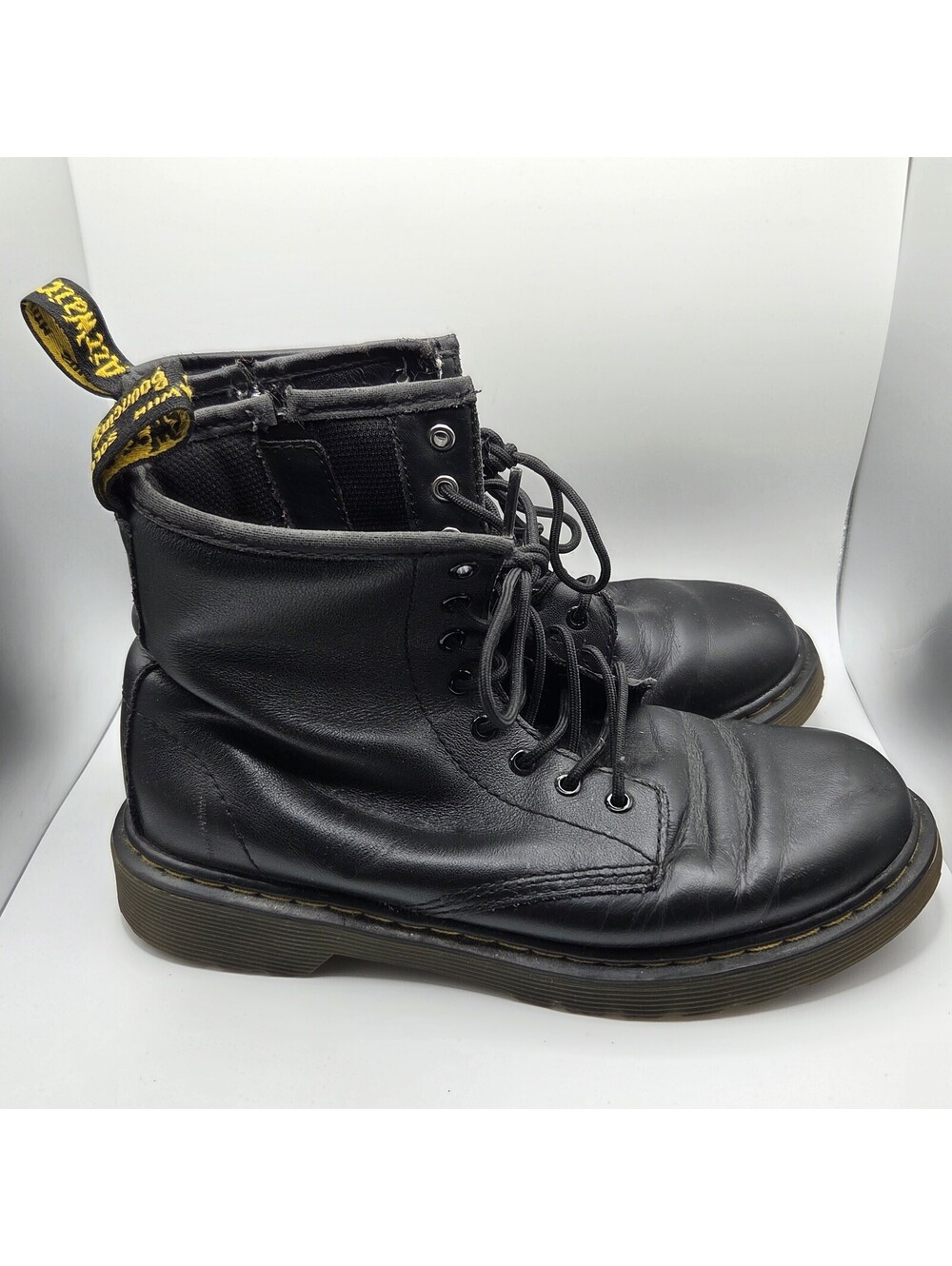 Size US 3 Dr Doc Martens Delaney Kids Boots Black - Picture 4 of 7